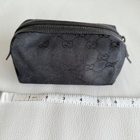 Gucci GG Black Canvas Cosmetic/Accessory Pouch - Excellent Condition! - Picture 11 of 16